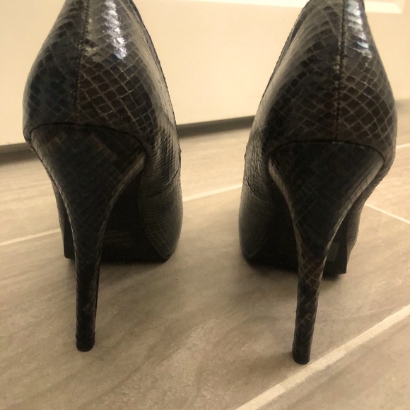 BKE Snakeskin platform pumps - Picture 6 of 6